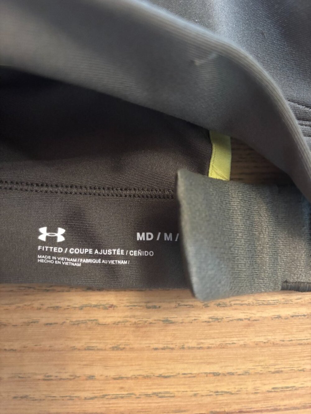 Under Armour Sports Bra - All Medium Set of 4 - Picture 2 of 3